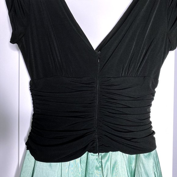 Dressbarn Black & Mint Dress - Size 4 - Picture 7 of 9